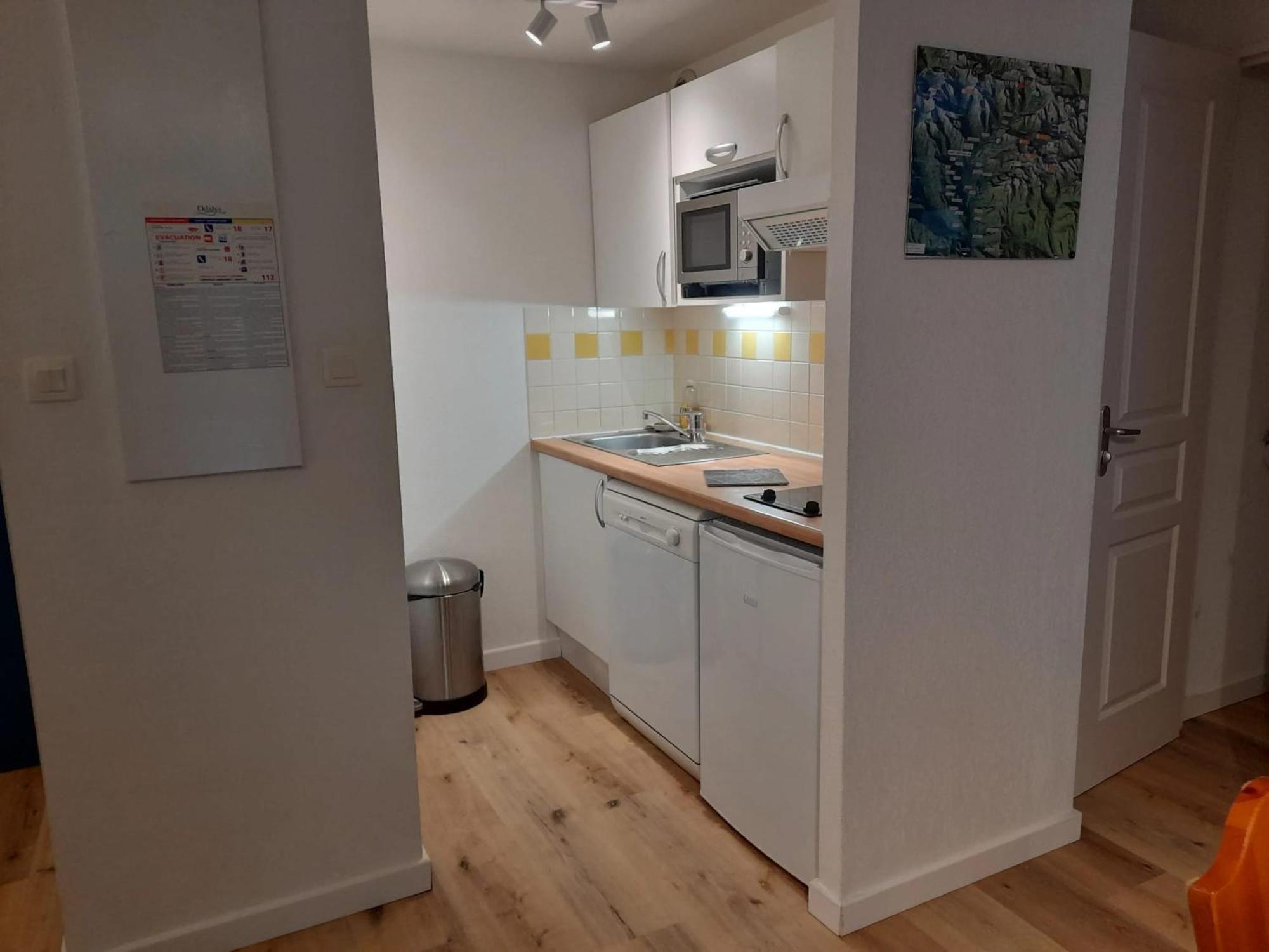 Appartement Avec Vue Sur La Montagne A Saint Lary Soulan 28 M² Piscine Eksteriør bilde